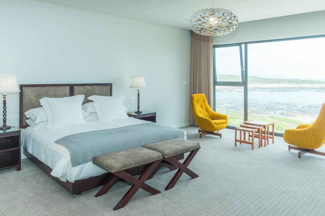 Schulphoek Seafront House Hermanus Kültér fotó A bedroom at the hotel